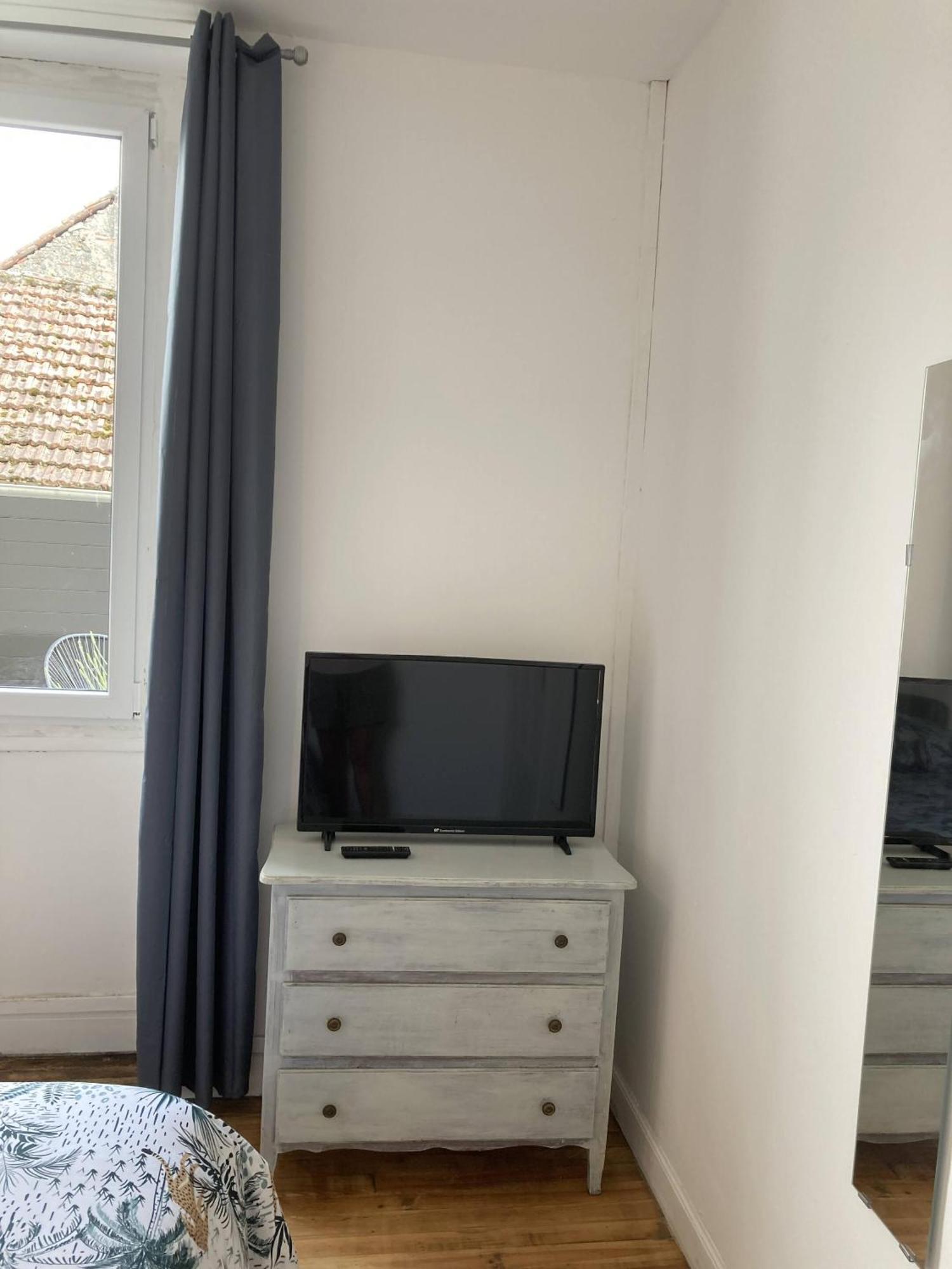 Location Appartement Des Pyrenees Borderes-sur-l'Echez 客房 照片