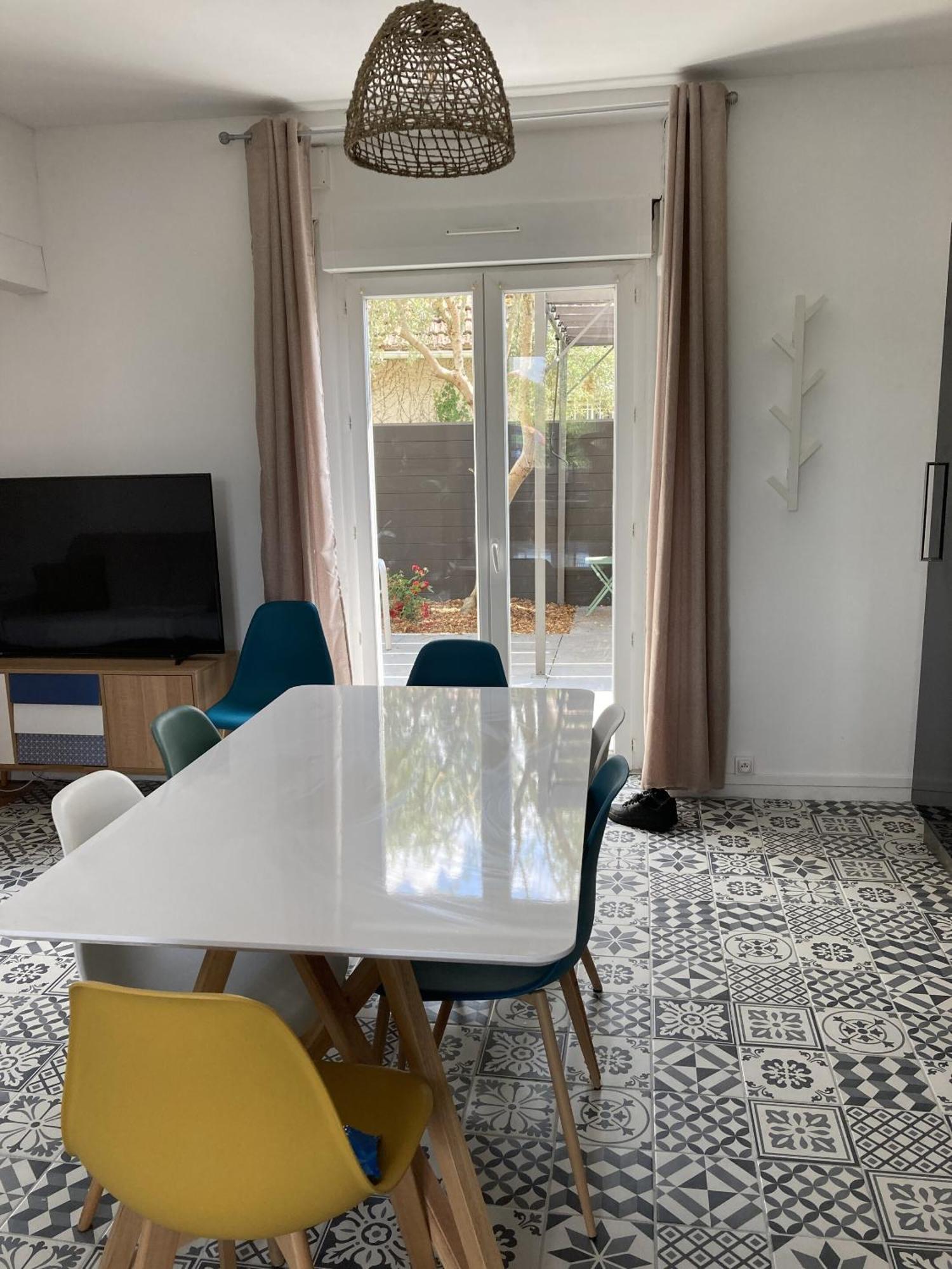 Location Appartement Des Pyrenees Borderes-sur-l'Echez 客房 照片